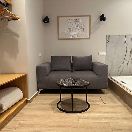 Belle Athenes - Luxury Rooms At Monastiraki Railway Station Ngoại thất bức ảnh