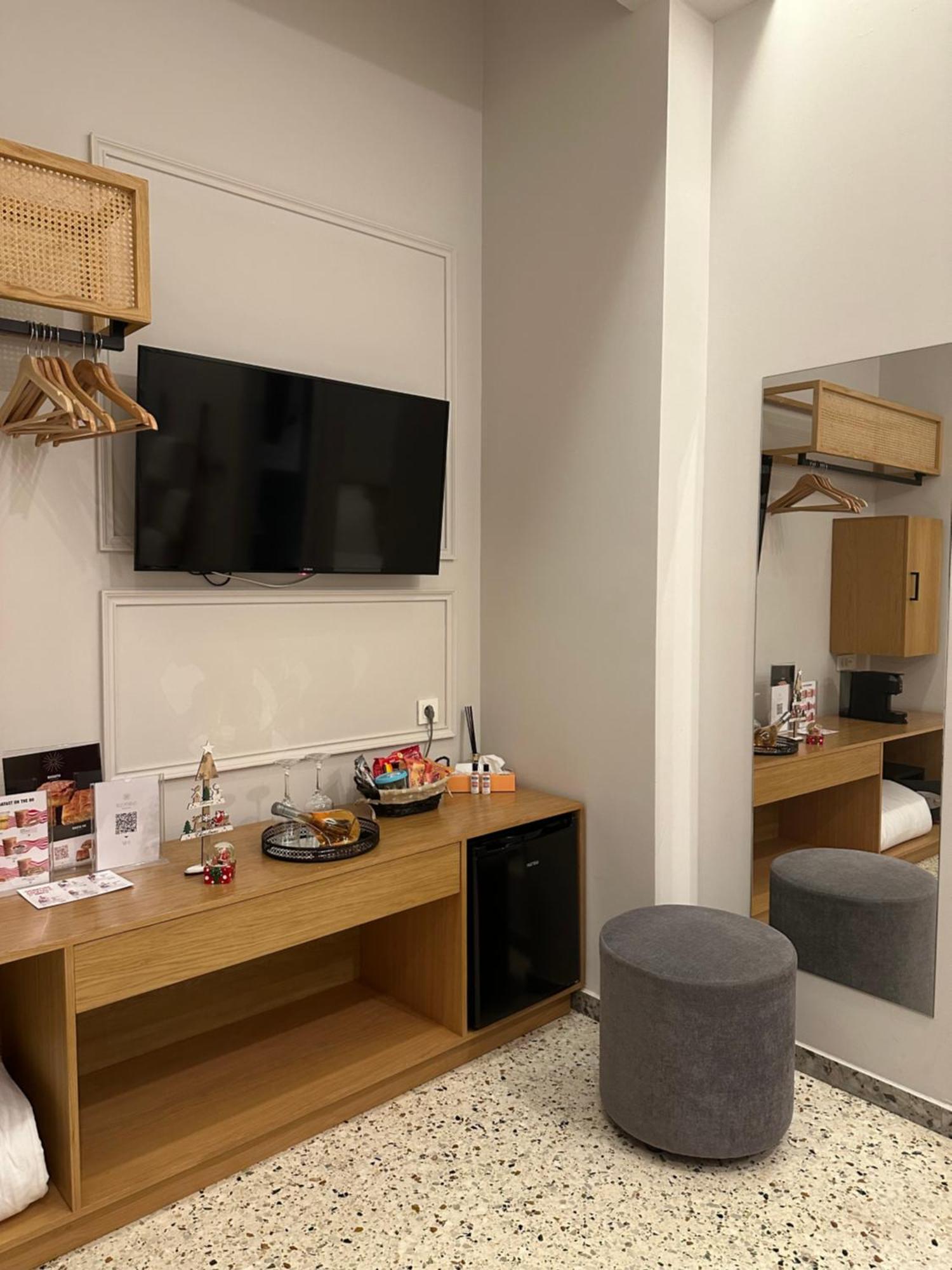 Belle Athenes - Luxury Rooms At Monastiraki Railway Station Ngoại thất bức ảnh