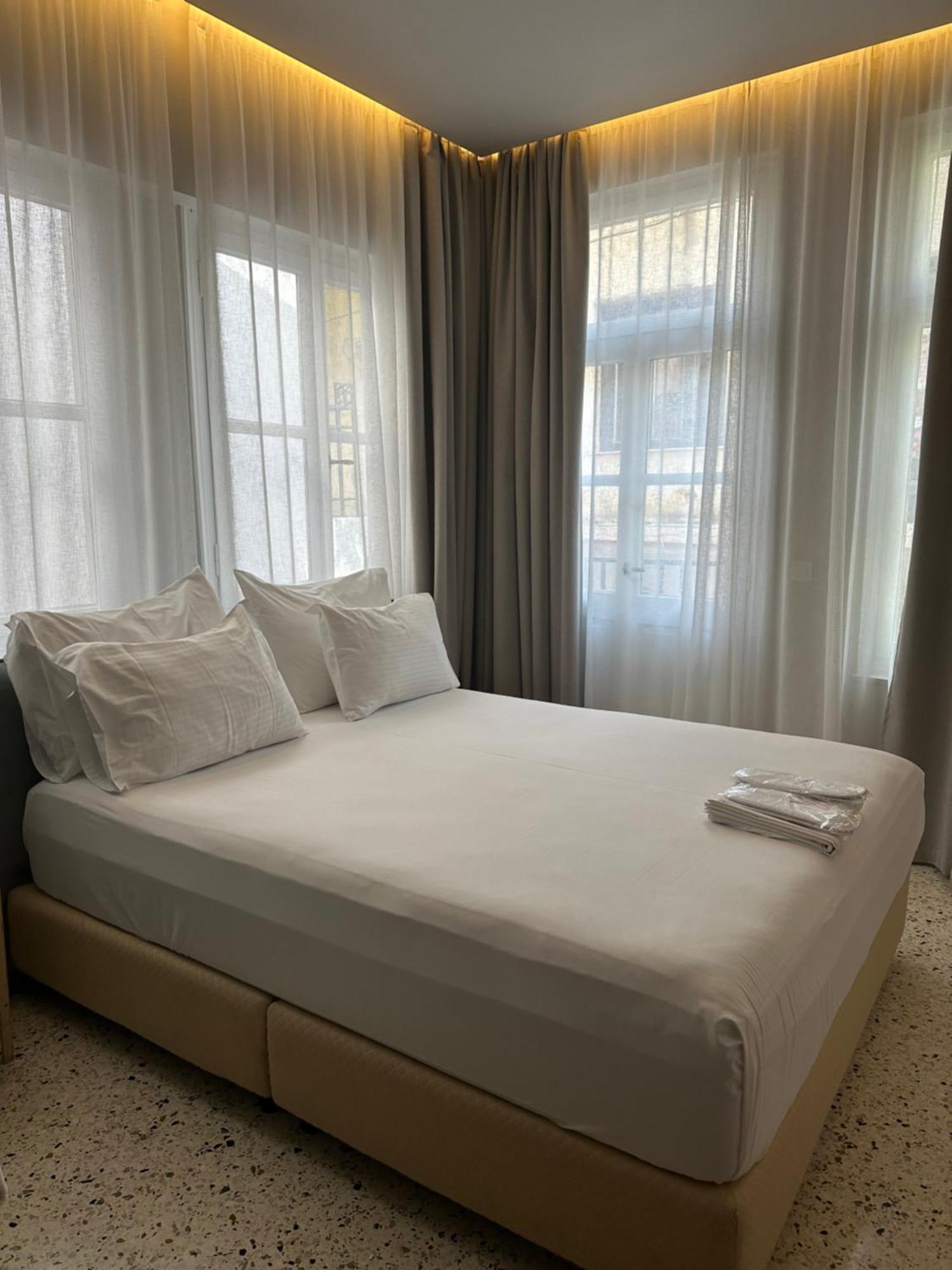 Belle Athenes - Luxury Rooms At Monastiraki Railway Station Ngoại thất bức ảnh